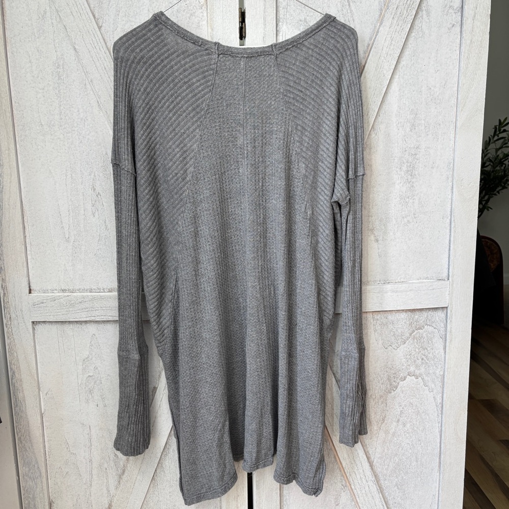 Free People Waffle Knit Top Women’s Large Gray Thermal Long Sleeve Tunic - Picture 3 of 7